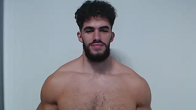 Snapshot of hiddenf chatting on September 14, 8:24 am hiddenf online show from September 14, 8:24 am