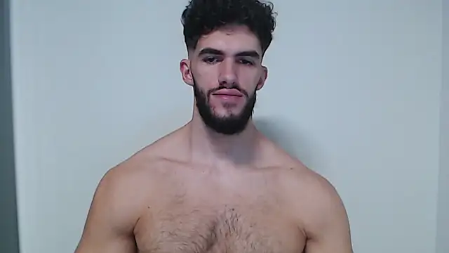 Snapshot of hiddenf chatting on October 18, 9:32 am hiddenf online show from October 18, 9:32 am