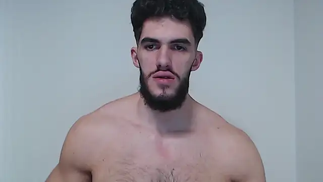 Snapshot of hiddenf chatting on February 4, 8:47 pm hiddenf online show from February 4, 8:47 pm