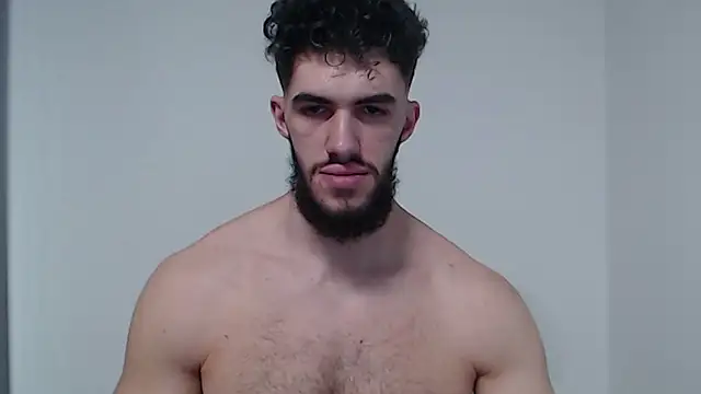 Snapshot of hiddenf chatting on February 18, 6:09 am hiddenf online show from February 18, 6:09 am