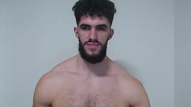 Snapshot of hiddenf chatting on February 22, 9:13 pm hiddenf online show from February 22, 9:13 pm