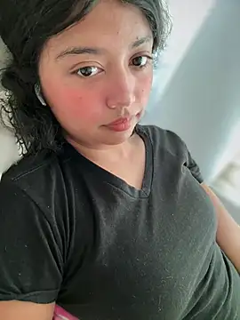 Peach Girll online show from July 15, 8:25 pm