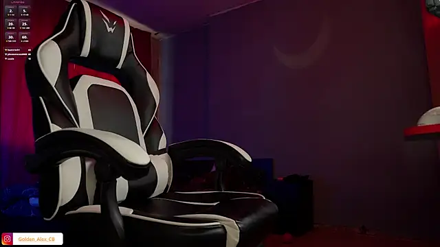 LuckyAlexx online show from March 13, 10:36 am