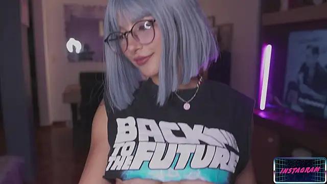 Snapshot of LucyAllenX chatting on December 10, 10:58 pm LucyAllenX online show from December 10, 10:58 pm
