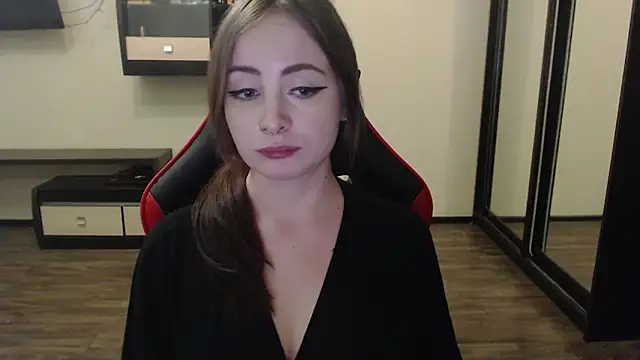 Laralianna online show from January 5, 11:55 pm