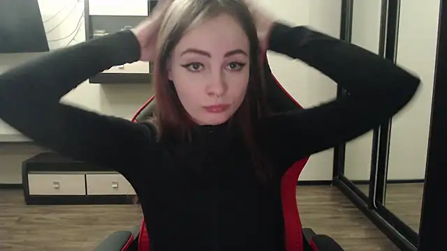 Laralianna online show from January 11, 5:20 am