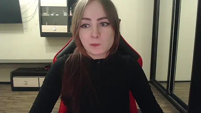 Laralianna online show from February 20, 8:47 pm