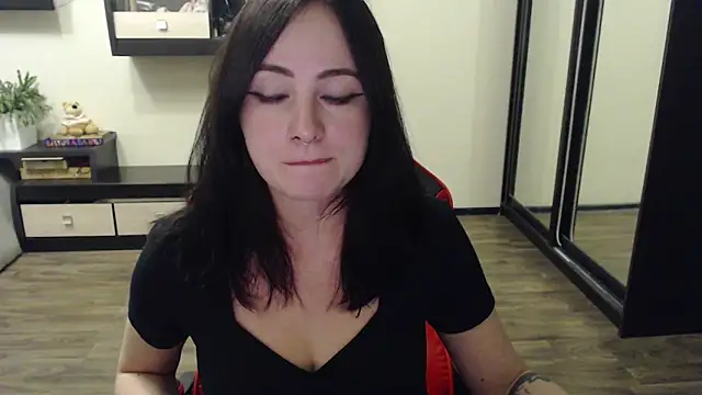 Laralianna online show from October 11, 5:11 pm