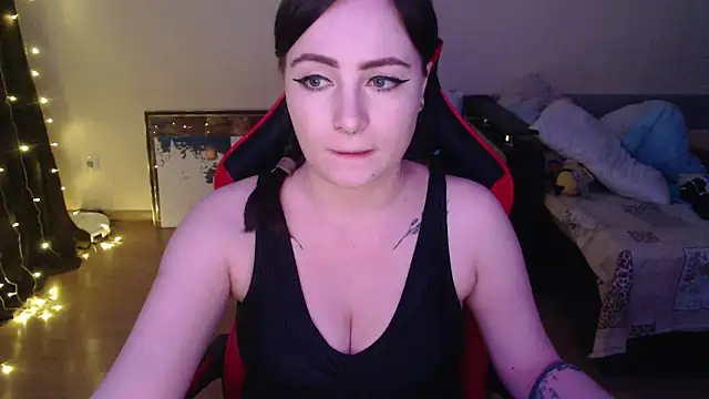 Laralianna online show from January 8, 4:26 am