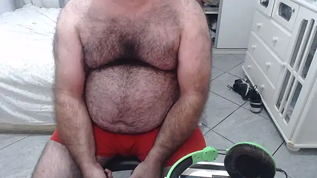 MysterBearMG online show from March 3, 9:15 pm