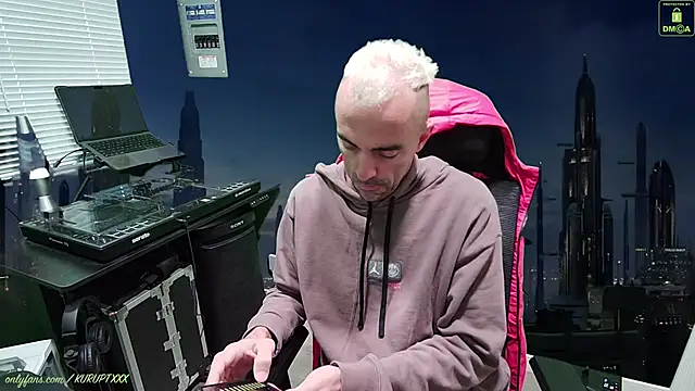 kuruptxxx live online show from January 3, 8:54 pm