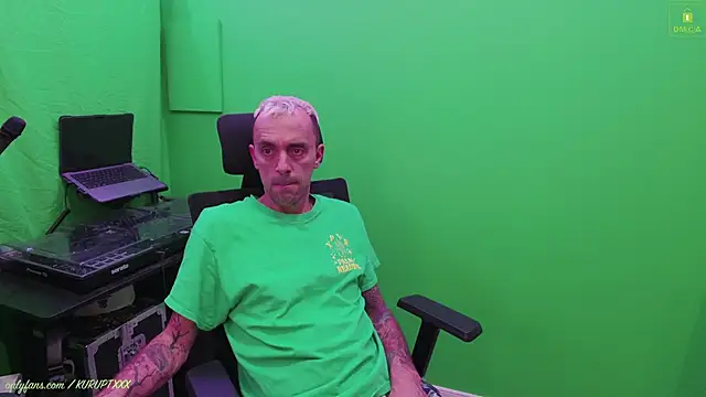 kuruptxxx live online show from February 5, 3:34 am