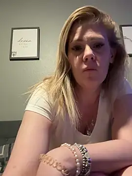 Lexi Shocker online show from February 26, 7:09 am