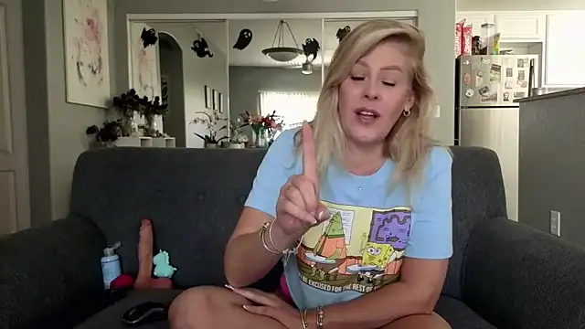 Lexi Shocker online show from September 20, 5:47 pm