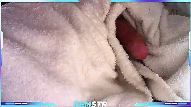 Snapshot of Remstr chatting on October 5, 8:07 pm Remstr online show from October 5, 8:07 pm