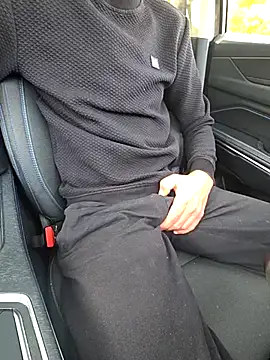 Snapshot of Remstr chatting on November 9, 12:47 pm Remstr online show from November 9, 12:47 pm