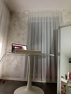 amanda-hornySeduction online show from March 4, 7:25 am