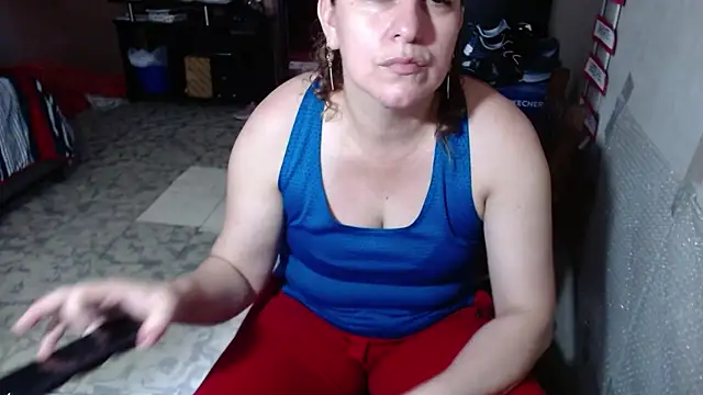 Barbiegomez online show from April 15, 5:31 pm