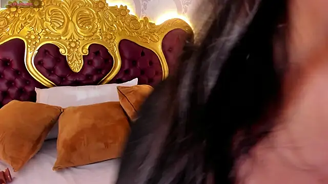 Snapshot of Dulce_26_ chatting on December 18, 5:21 pm Dulce 26 online show from December 18, 5:21 pm