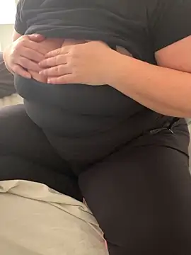 sweeti Em online show from April 2, 3:09 pm