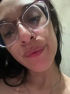 Snapshot of Ninnfa chatting on January 11, 2:04 pm Ninnfa online show from January 11, 2:04 pm