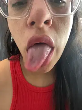 Snapshot of Ninnfa chatting on October 20, 11:05 pm Ninnfa online show from October 20, 11:05 pm