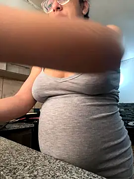 Snapshot of Ninnfa chatting on November 14, 3:44 pm Ninnfa online show from November 14, 3:44 pm