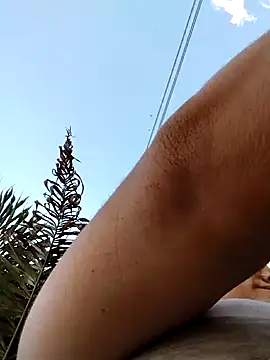 Snapshot of Monseratte21 chatting on January 29, 8:35 pm Monseratte21 online show from January 29, 8:35 pm