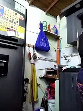 Snapshot of Monseratte21 chatting on February 5, 11:28 pm Monseratte21 online show from February 5, 11:28 pm