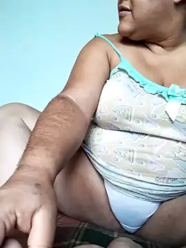 Snapshot of Monseratte21 chatting on February 11, 3:29 pm Monseratte21 online show from February 11, 3:29 pm