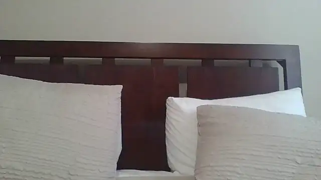 Snapshot of MsJuicy chatting on December 15, 9:09 pm MsJuicy online show from December 15, 9:09 pm