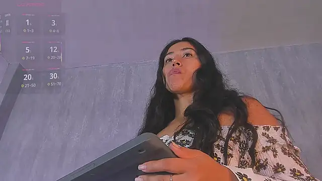 Snapshot of Valentinne_z chatting on September 14, 3:55 pm Valentinne z online show from September 14, 3:55 pm