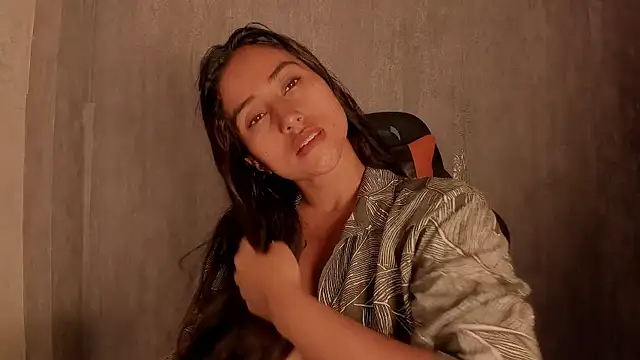 Valentinne z online show from November 23, 2:11 am