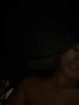 Snapshot of Valentinne_z chatting on February 15, 7:51 am Valentinne z online show from February 15, 7:51 am