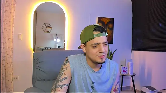 alejandro calderon1 online show from February 26, 6:01 am