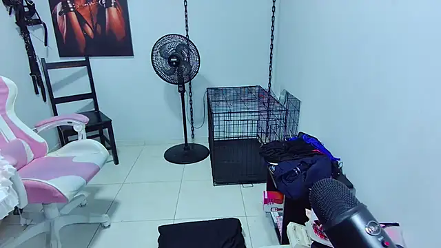 Hannah-grace online show from January 23, 1:02 pm