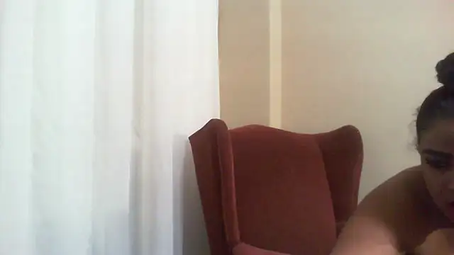 EROTICNAWTY2 online show from January 18, 11:33 pm