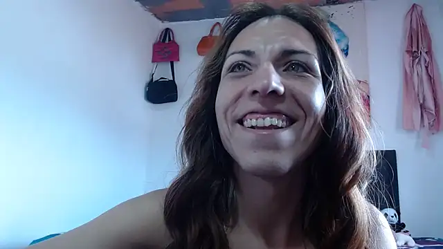 Snapshot of aleera_starxx982 chatting on March 18, 3:31 pm aleera starxx982 online show from March 18, 3:31 pm