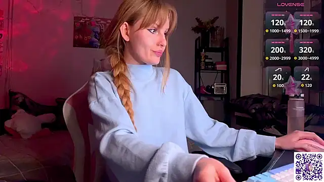 Chanel Gill online show from April 10, 9:08 pm