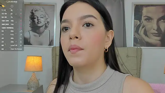 Snapshot of Beautyari_ chatting on January 17, 11:59 am Beautyari online show from January 17, 11:59 am