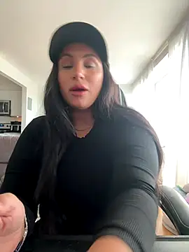 MeghanXO online show from November 17, 2:34 pm