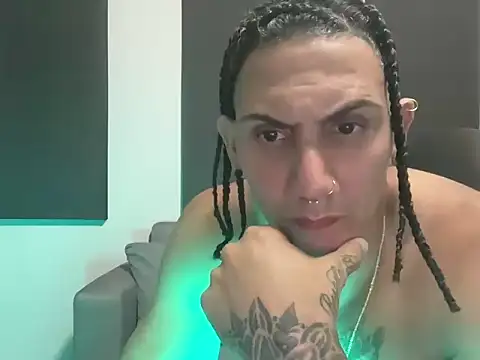 Snapshot of xxxtreme_master7 chatting on June 3, 2:03 am xxxtreme master7 online show from June 3, 2:03 am