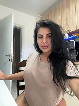 Snapshot of Scarlett-Dream chatting on May 19, 8:20 am Scarlett-Dream online show from May 19, 8:20 am
