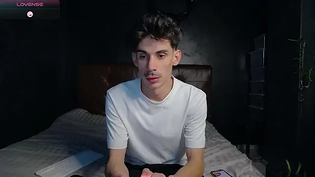 DanielCrush1 online show from November 27, 1:02 pm