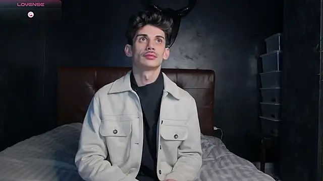 DanielCrush1 online show from January 6, 7:06 pm