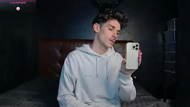 DanielCrush1 online show from January 15, 2:10 pm