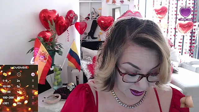 Myrnasexxx online show from February 14, 5:46 pm