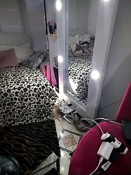 Myrnasexxx online show from October 21, 10:43 pm