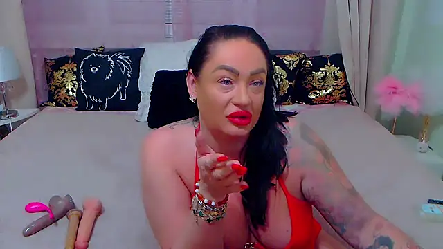 Snapshot of BustyVicky chatting on January 22, 10:37 pm BustyVicky online show from January 22, 10:37 pm