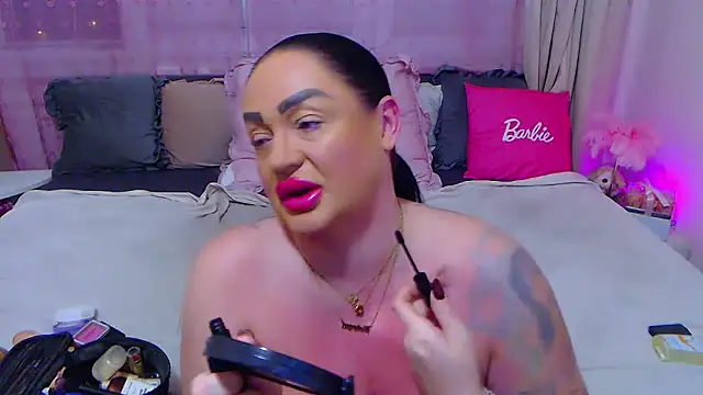 Snapshot of BustyVicky chatting on October 12, 9:03 pm BustyVicky online show from October 12, 9:03 pm